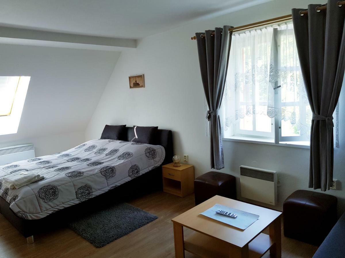 Certovka Peklo Hotel Nachod Bagian luar foto